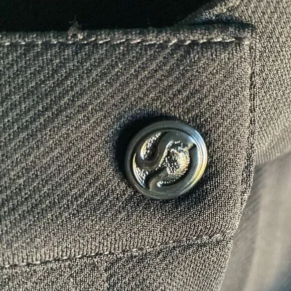 St. John Sport Women Size 10 Black Straight Leg Equestrian Patch Flat Front Pant - Picture 11 of 14